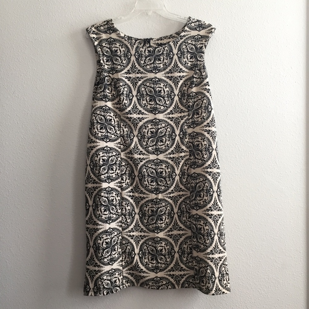 Sheath Dress - Picture 2 of 5